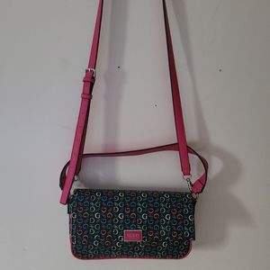 Brand new no tags Womens Guess Bag